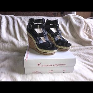 SALE! NWT! Black Chinese Laundry platform sandals!